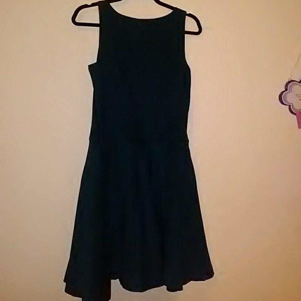 Dress - Picture 3 of 4